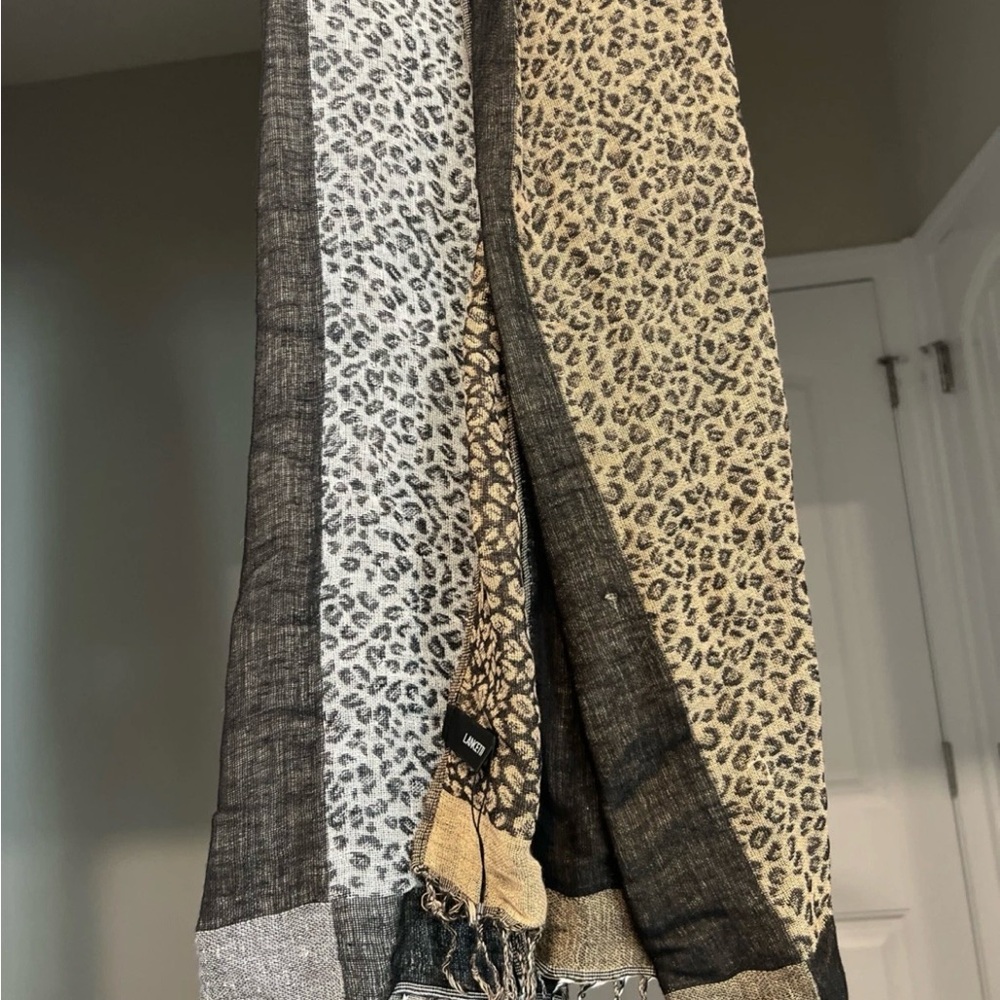 Lancetti Scarf- Animal Print